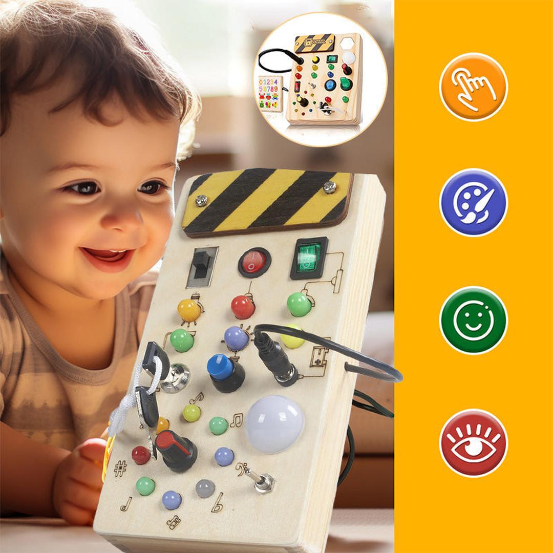 Drewniana tablica aktywności, panel sensoryczny z przełącznikami i przyciskami