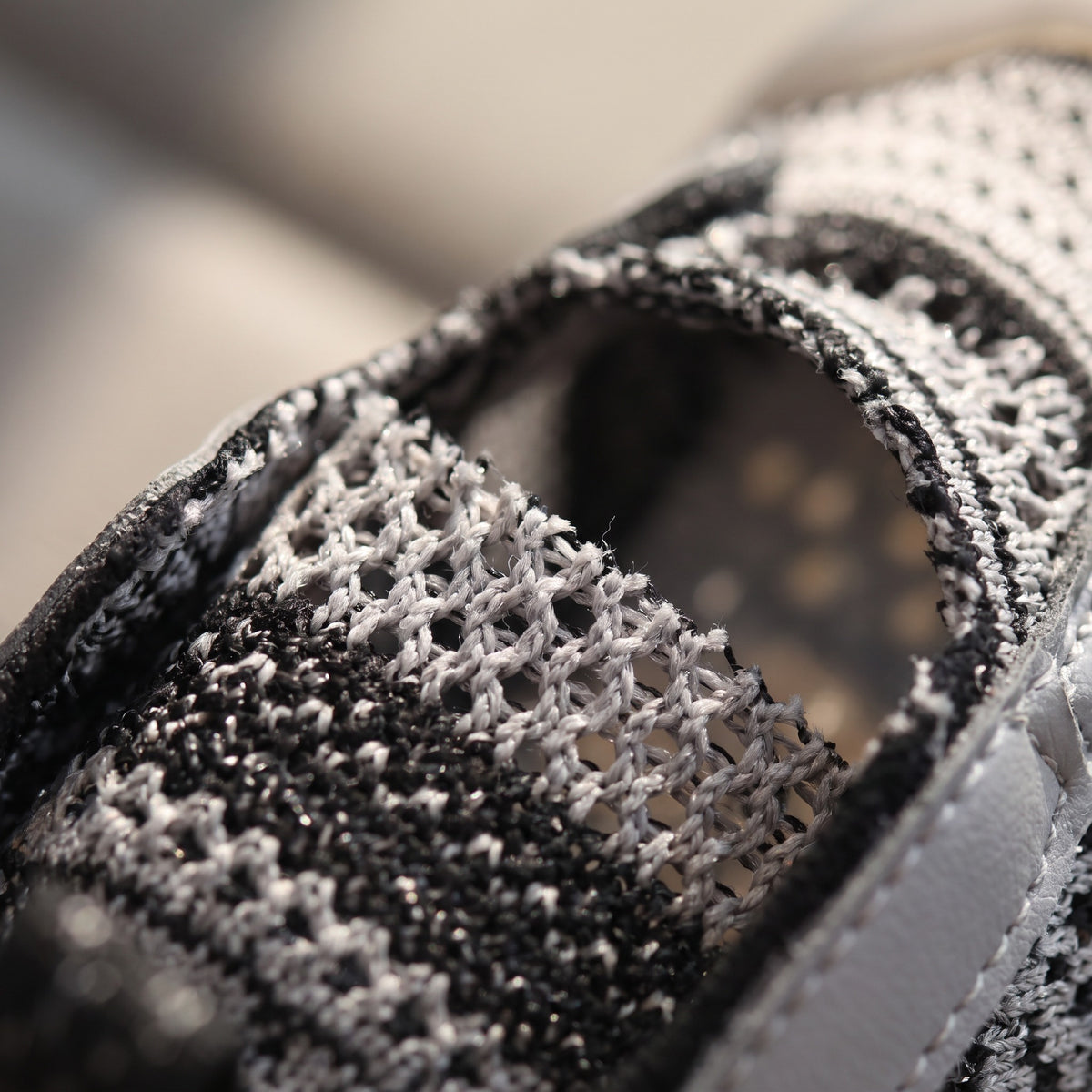 Buty do pierwszych kroków z dwuwarstwowej siateczki