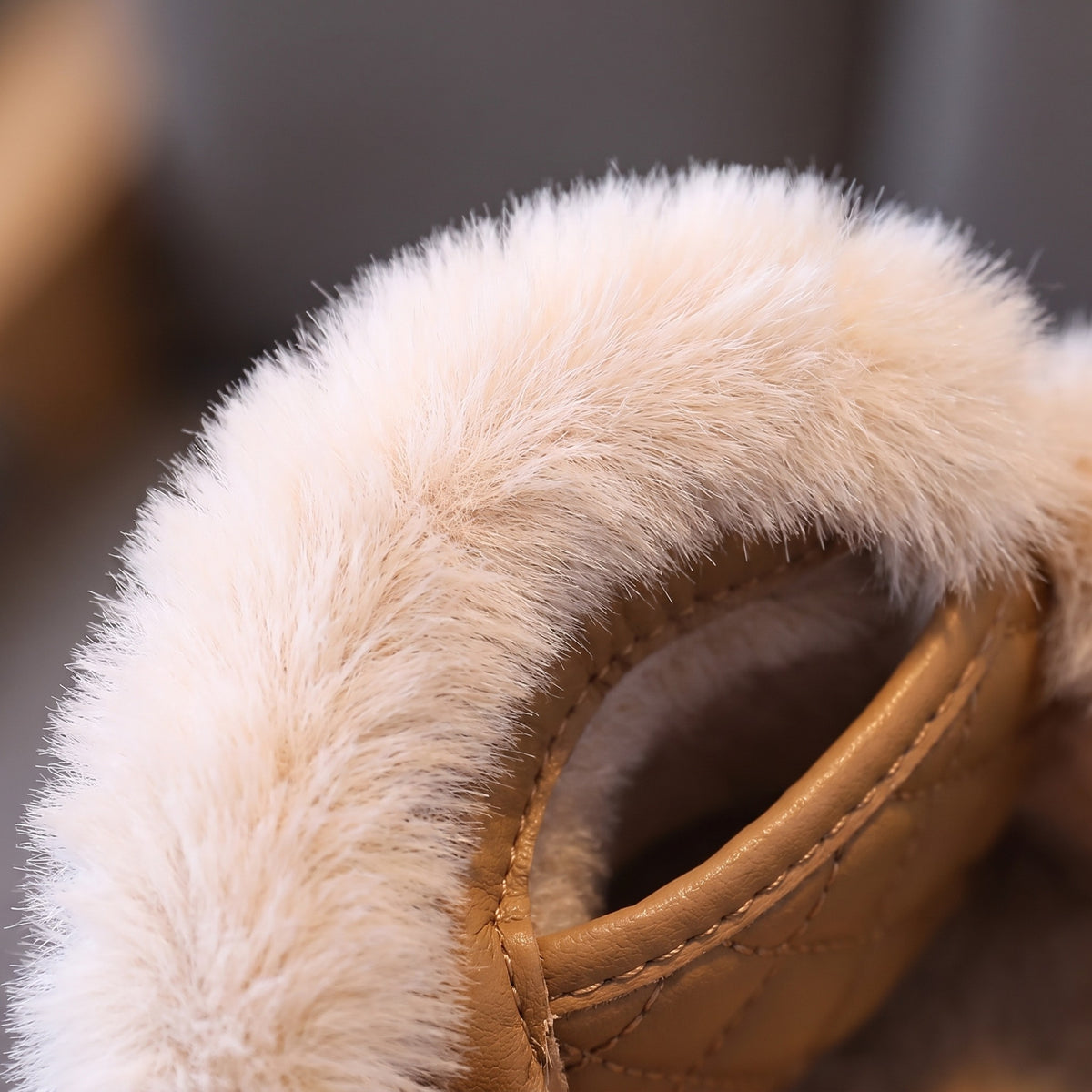 Buty zimowe dziecięce z misiem i futerkiem