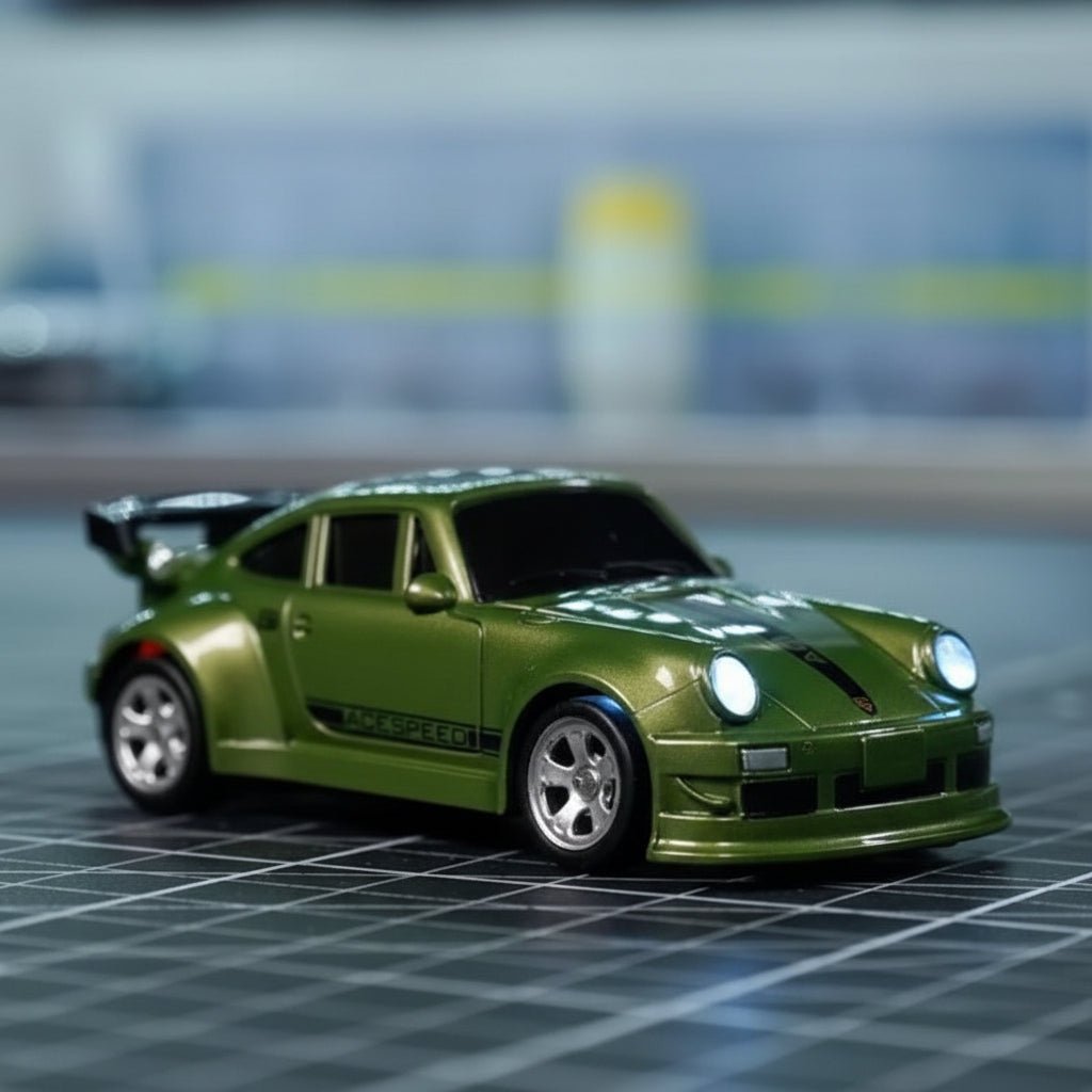 Mini samochód zdalnie sterowany do driftu, model zielony