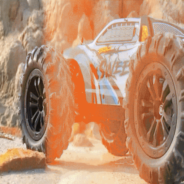 Samochód zdalnie sterowany 1:16 offroad, jazda w kurzu