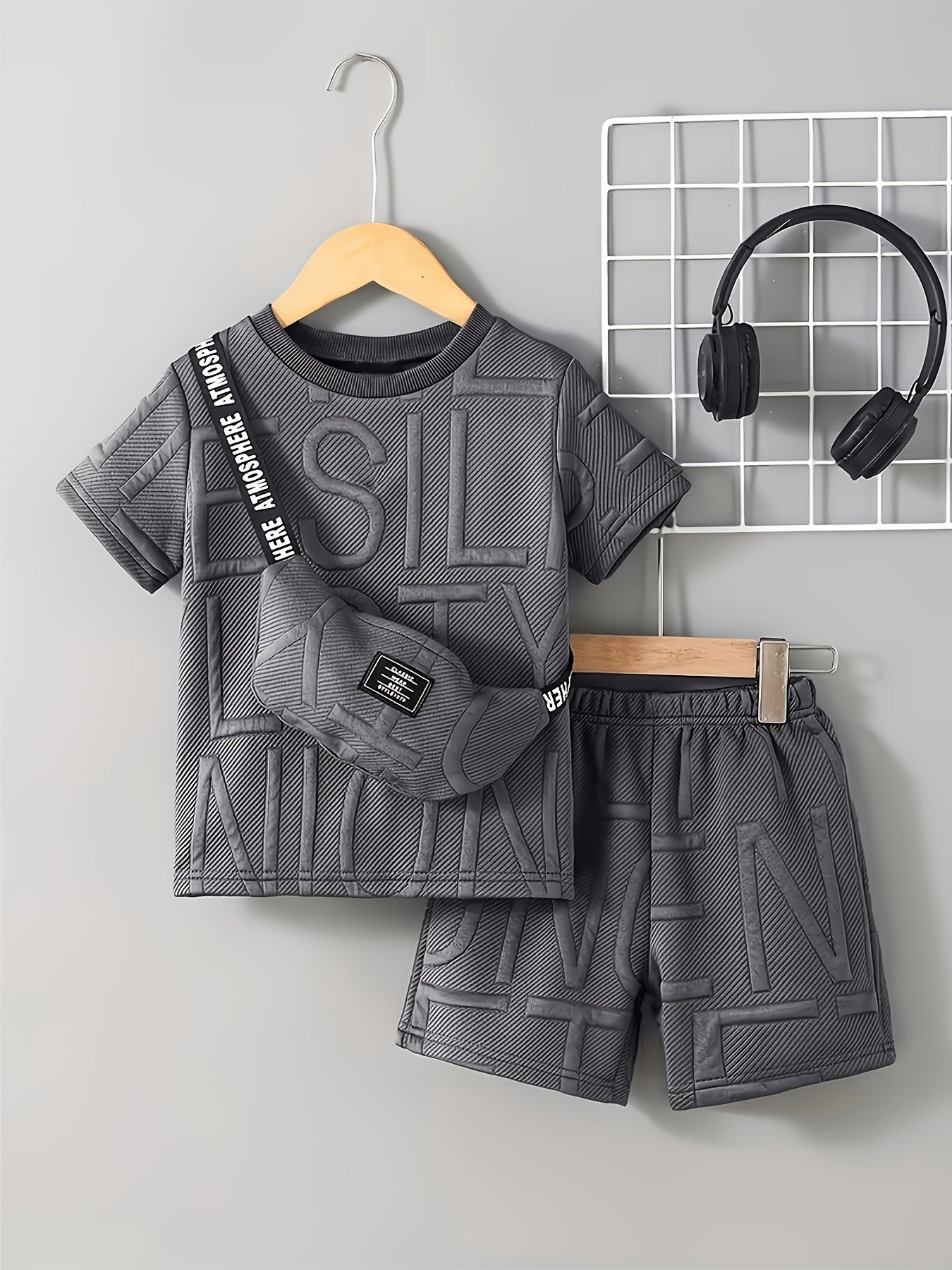 Komplet dwuczęściowy dla chłopca 92-128, T-shirt i szorty, letni zestaw