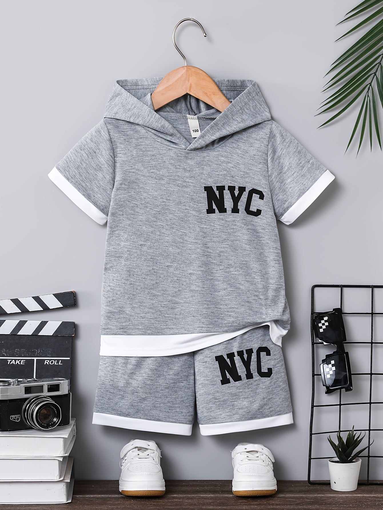 Komplet dwuczęściowy dla chłopca 92-128, T-shirt i szorty, letni zestaw