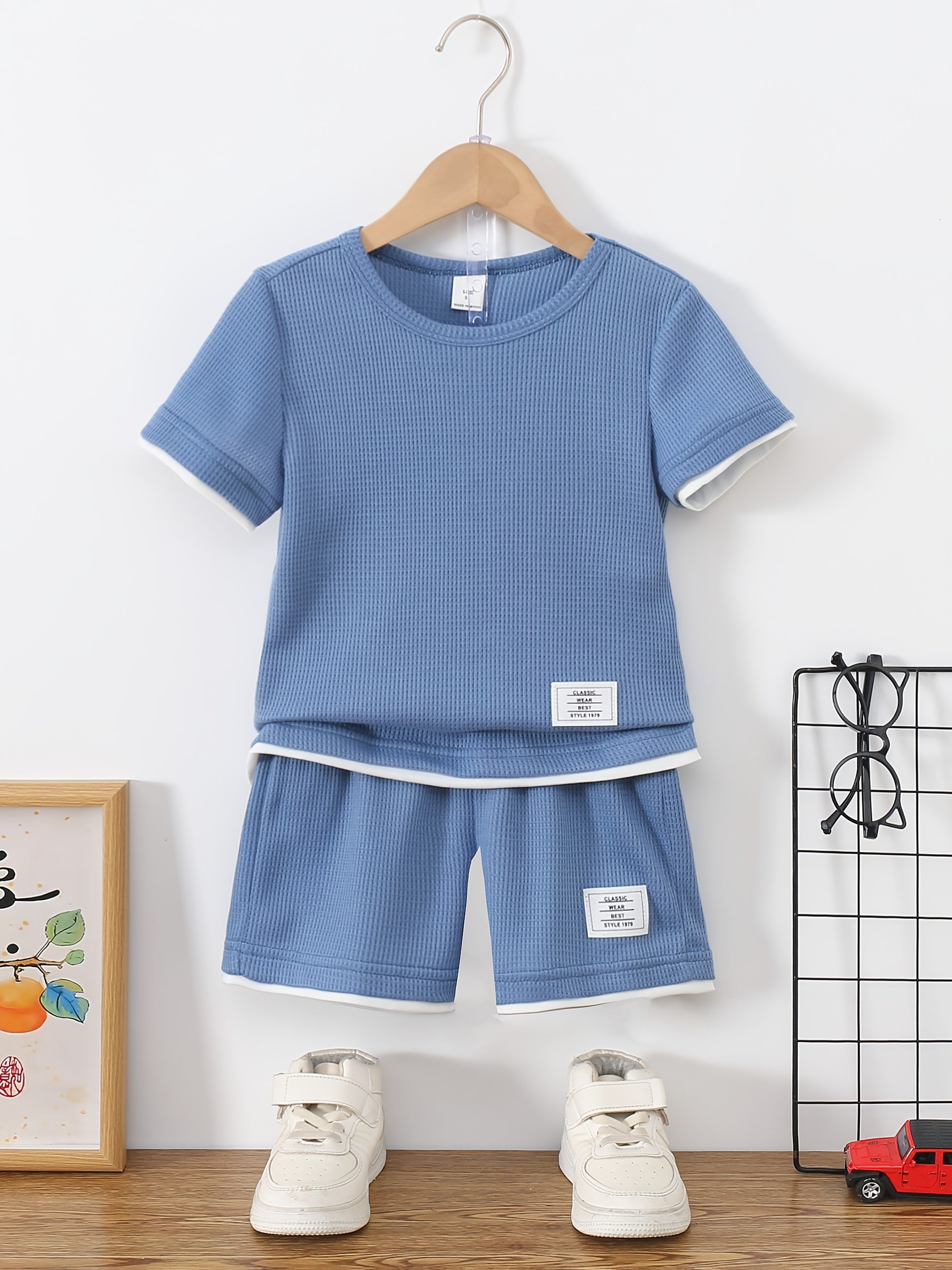 Komplet dwuczęściowy dla chłopca 92-128, T-shirt i szorty, letni zestaw