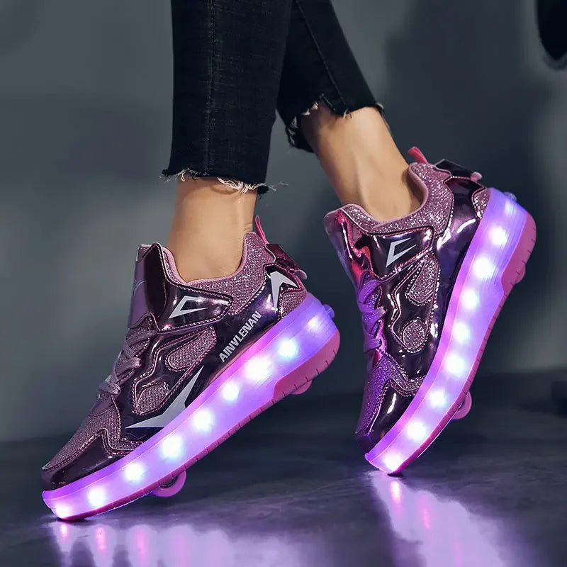 Buty z kółkami i podświetlaną podeszwą, buty fioletowe na nogach