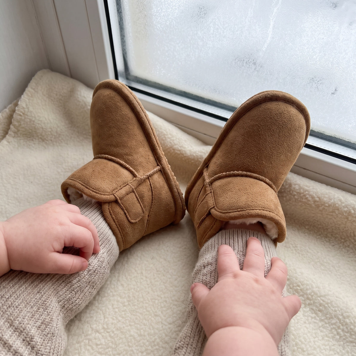 Buty zimowe niemowlęce ocieplane polarem