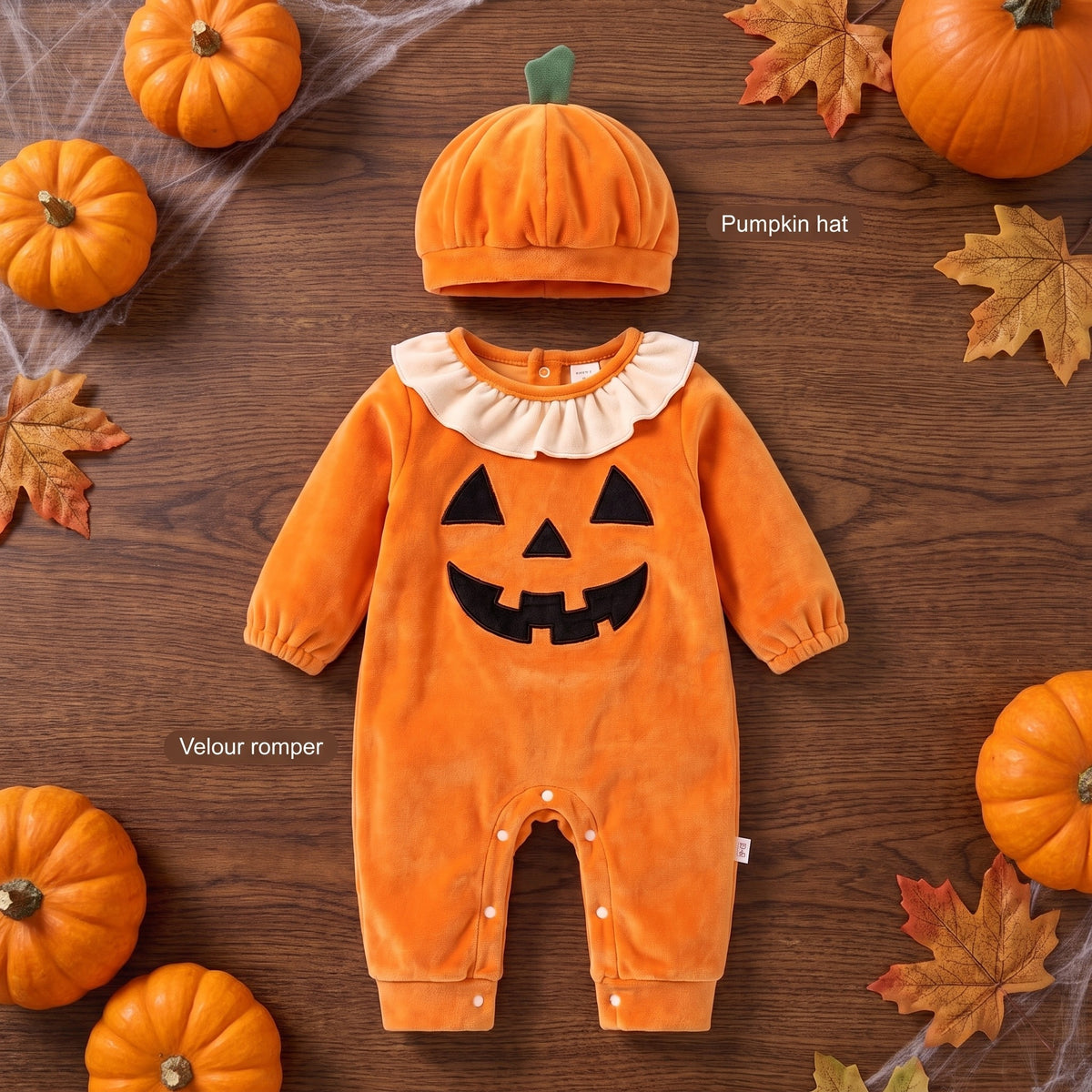 Pajacyk niemowlęcy na Halloween z czapką dynią, set inhoud