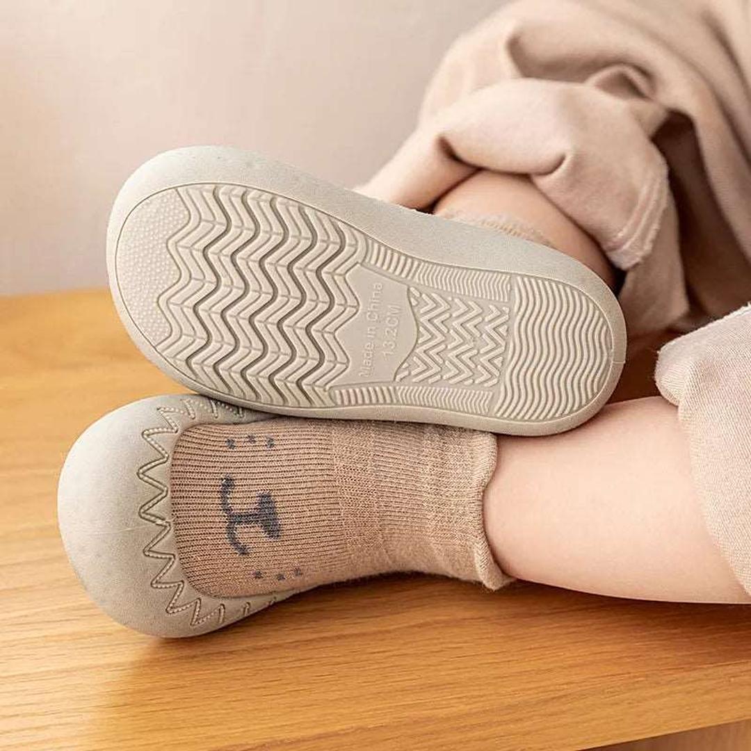 Skarpetkowe buty dla niemowląt – widok produktu 1 | Kidartsy
