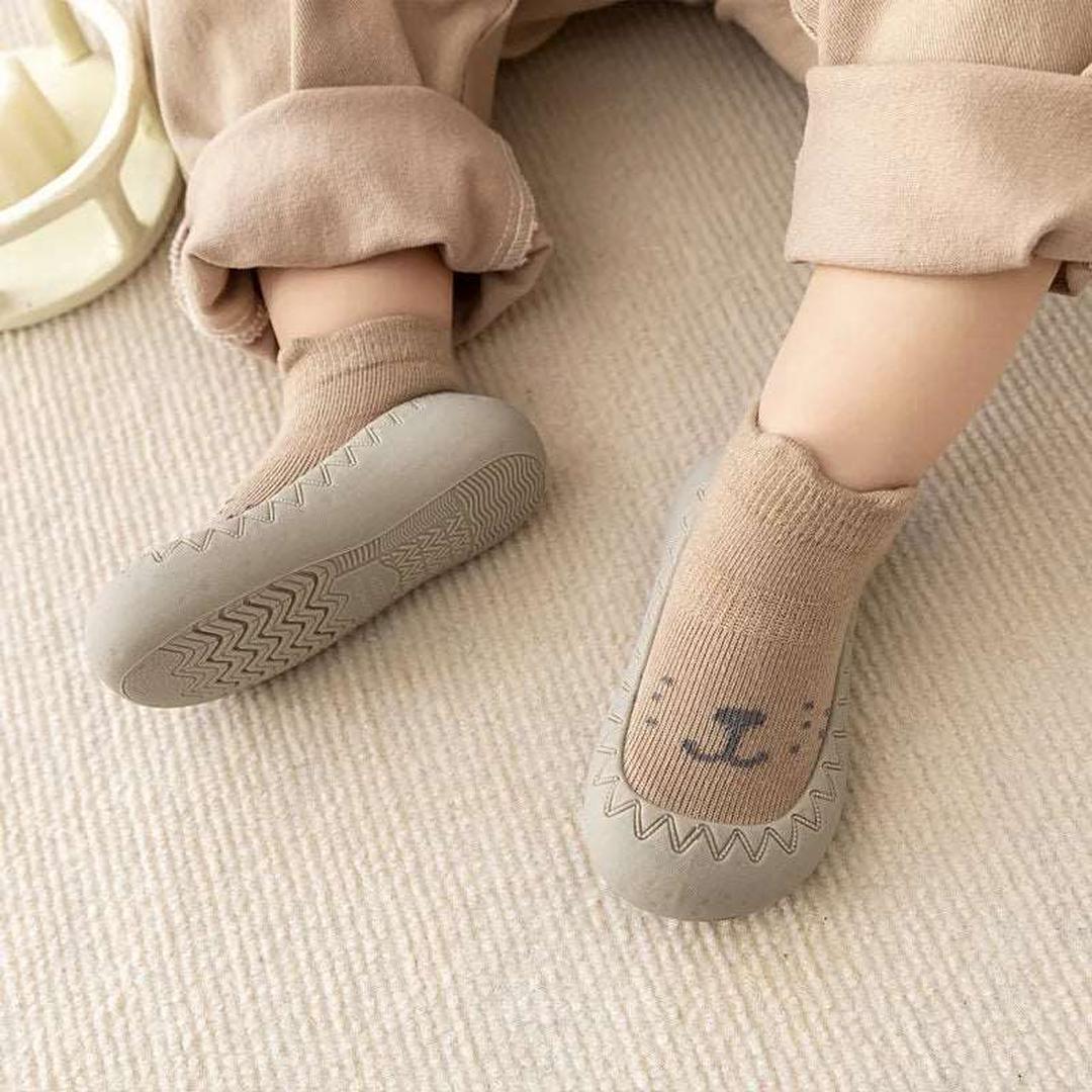 Skarpetkowe buty dla niemowląt – widok produktu 3 | Kidartsy